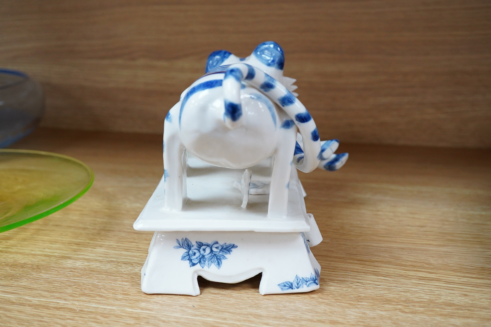 Jazmin Velasco Moore (1971-2021), ‘The Death of Munrow’, ceramic sculpture, signed and dated 2018, 23cm wide